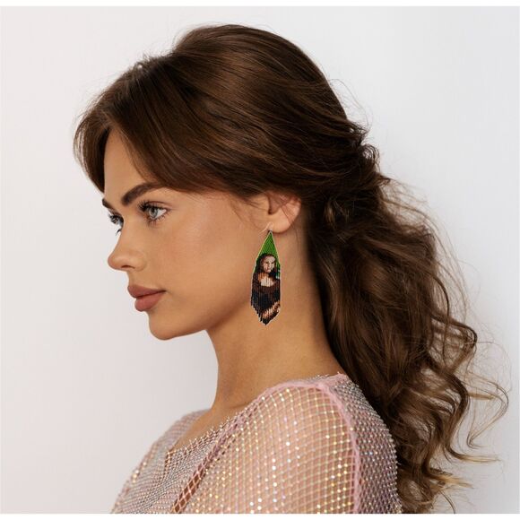 Beaded Mona Lisa Dangle Earrings Art - Picture 3 of 4